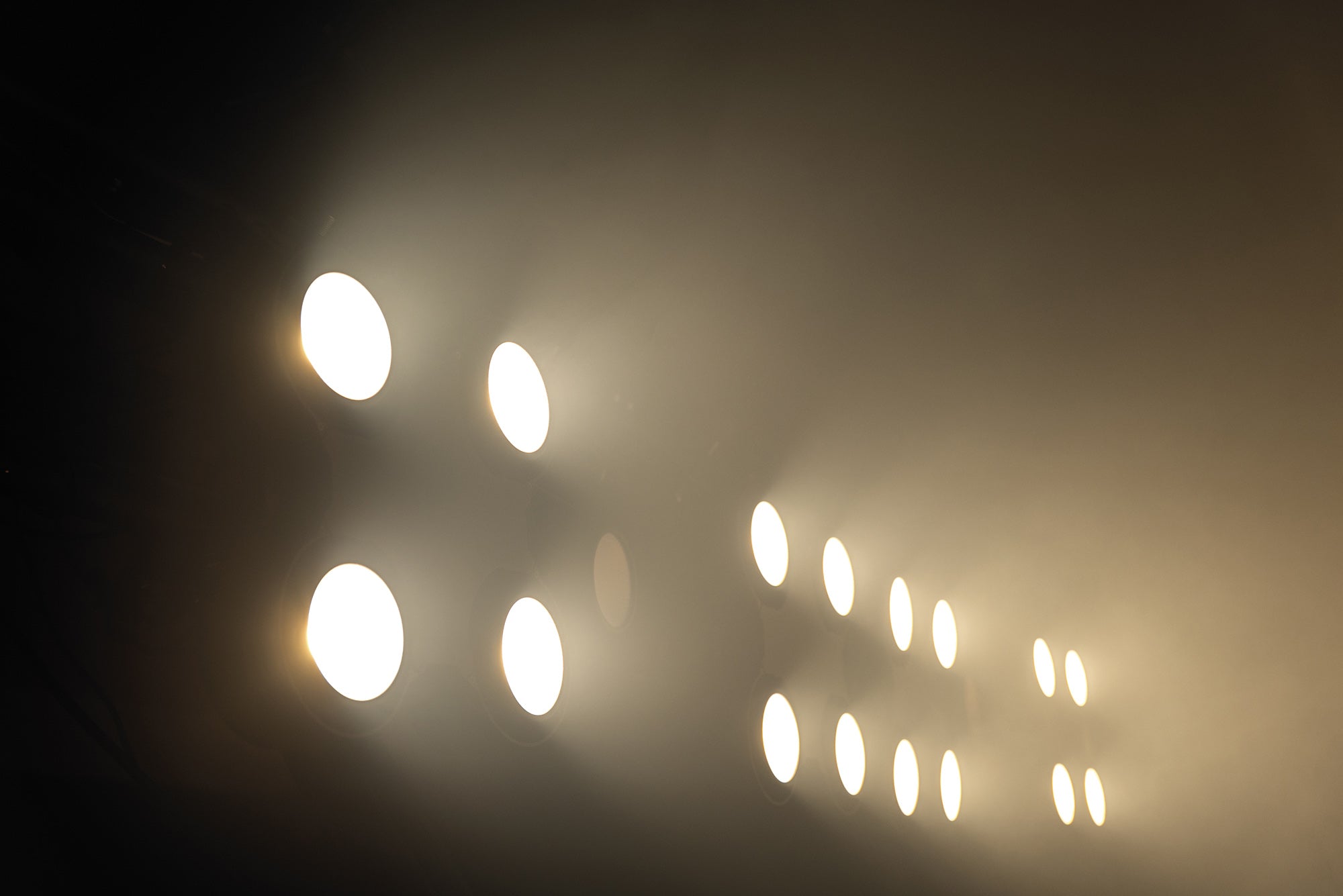 SHOWTEC Stage Blinder 4 LED 4 moduli LED Dual White da 80W