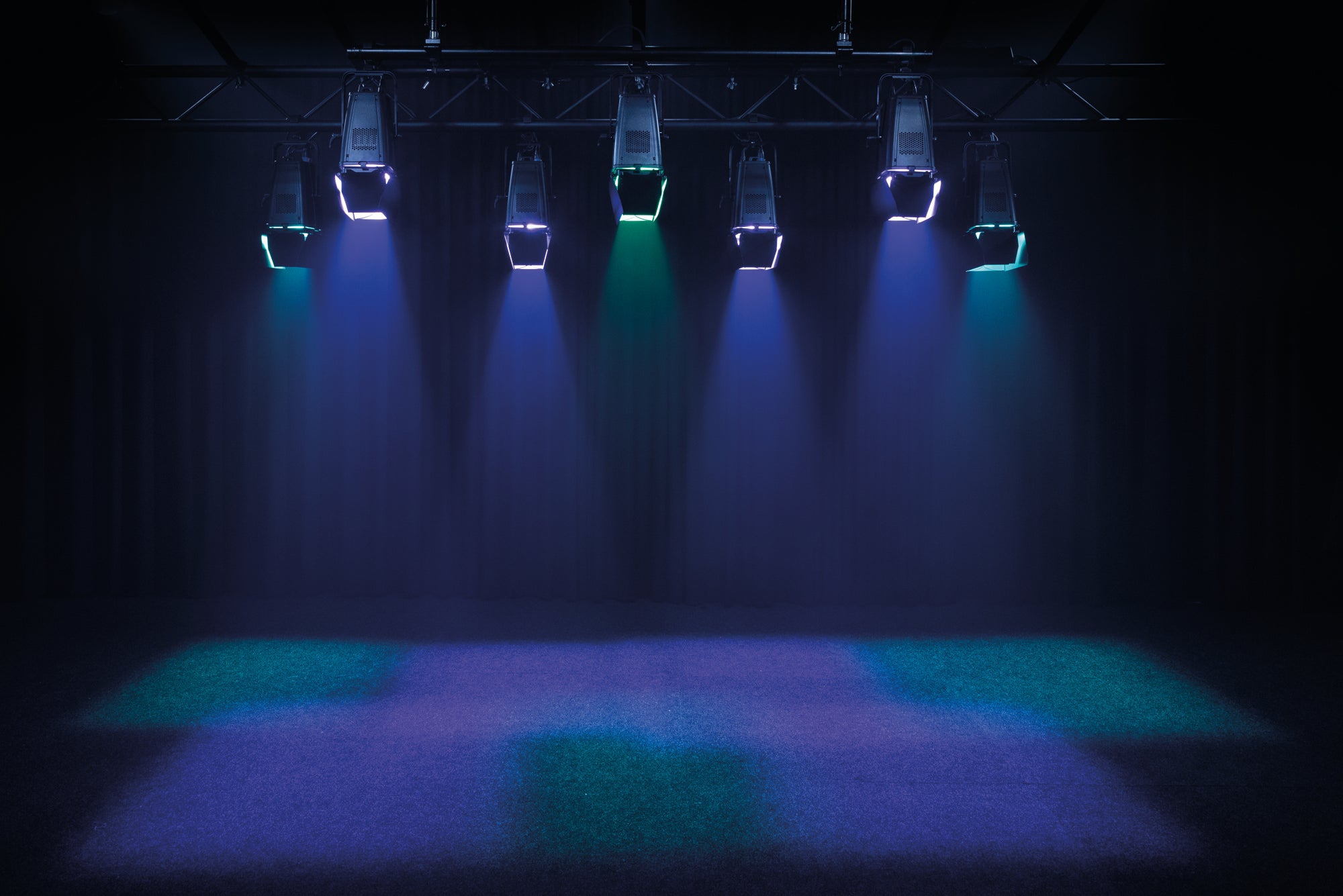 SHOWTEC ACT Flood 200 RGBAL