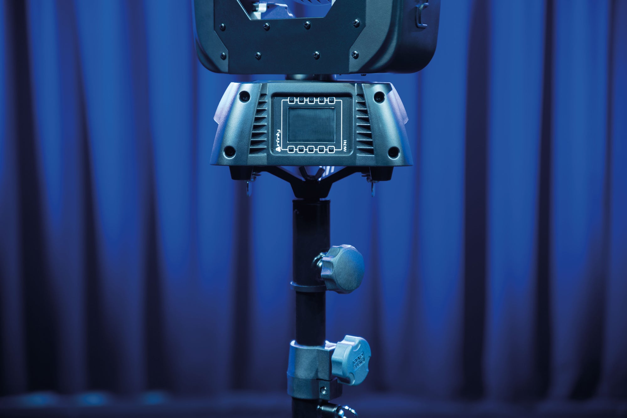 SHOWGEAR Adattatore per montaggio su supporto M10