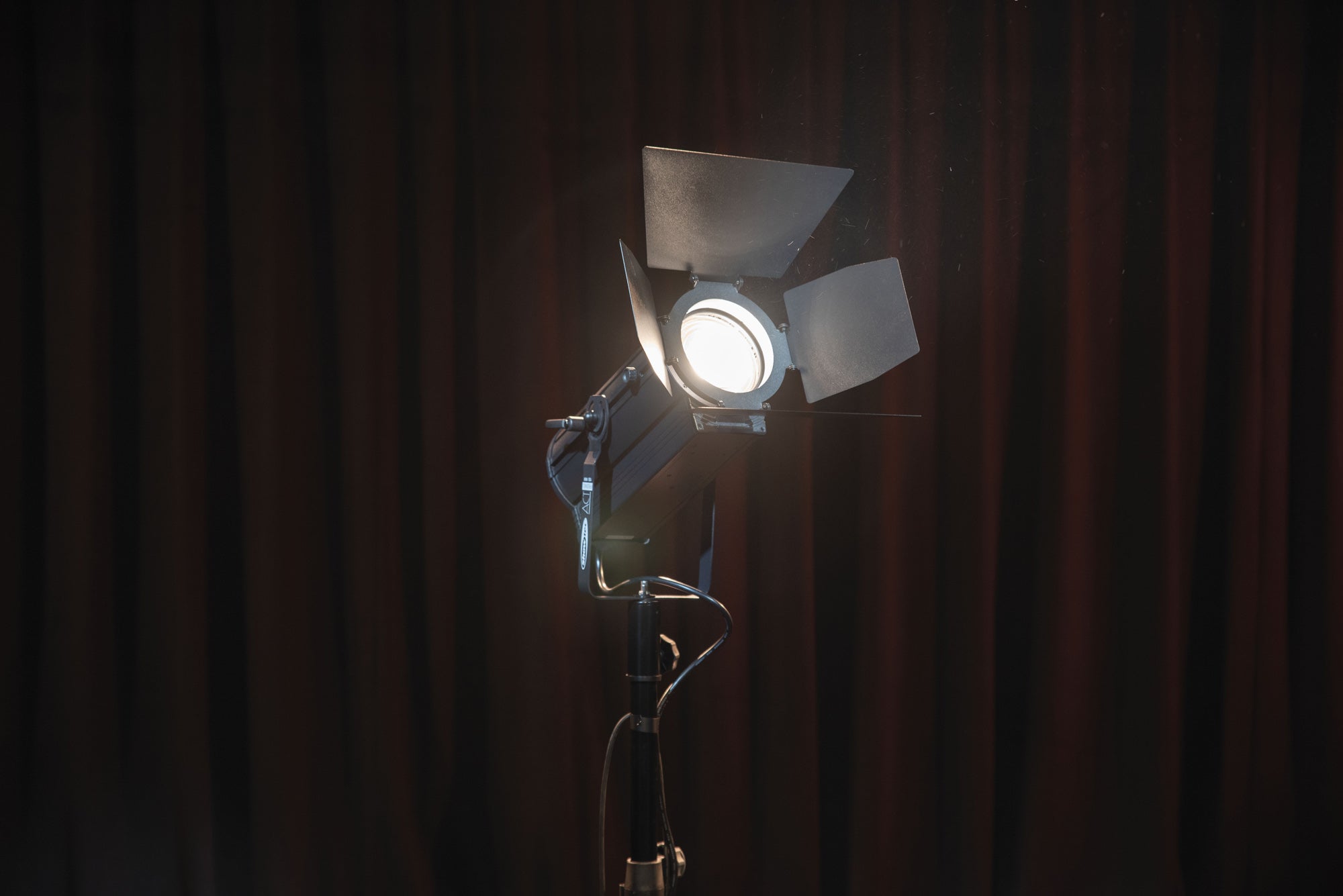 SHOWTEC ACT Fresnel 150 WW