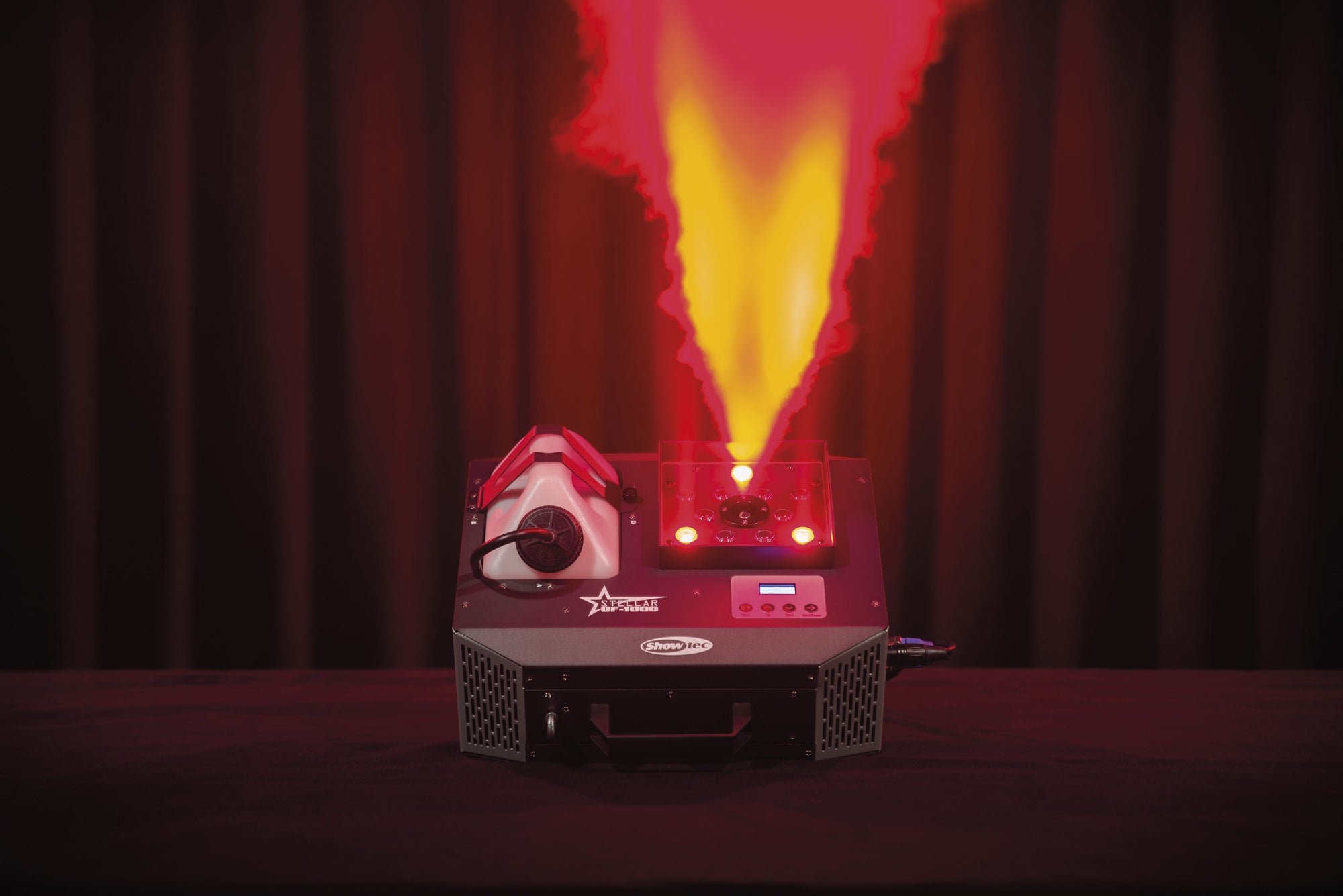 SHOWTEC Stellar UF-1000 Upright Fogger