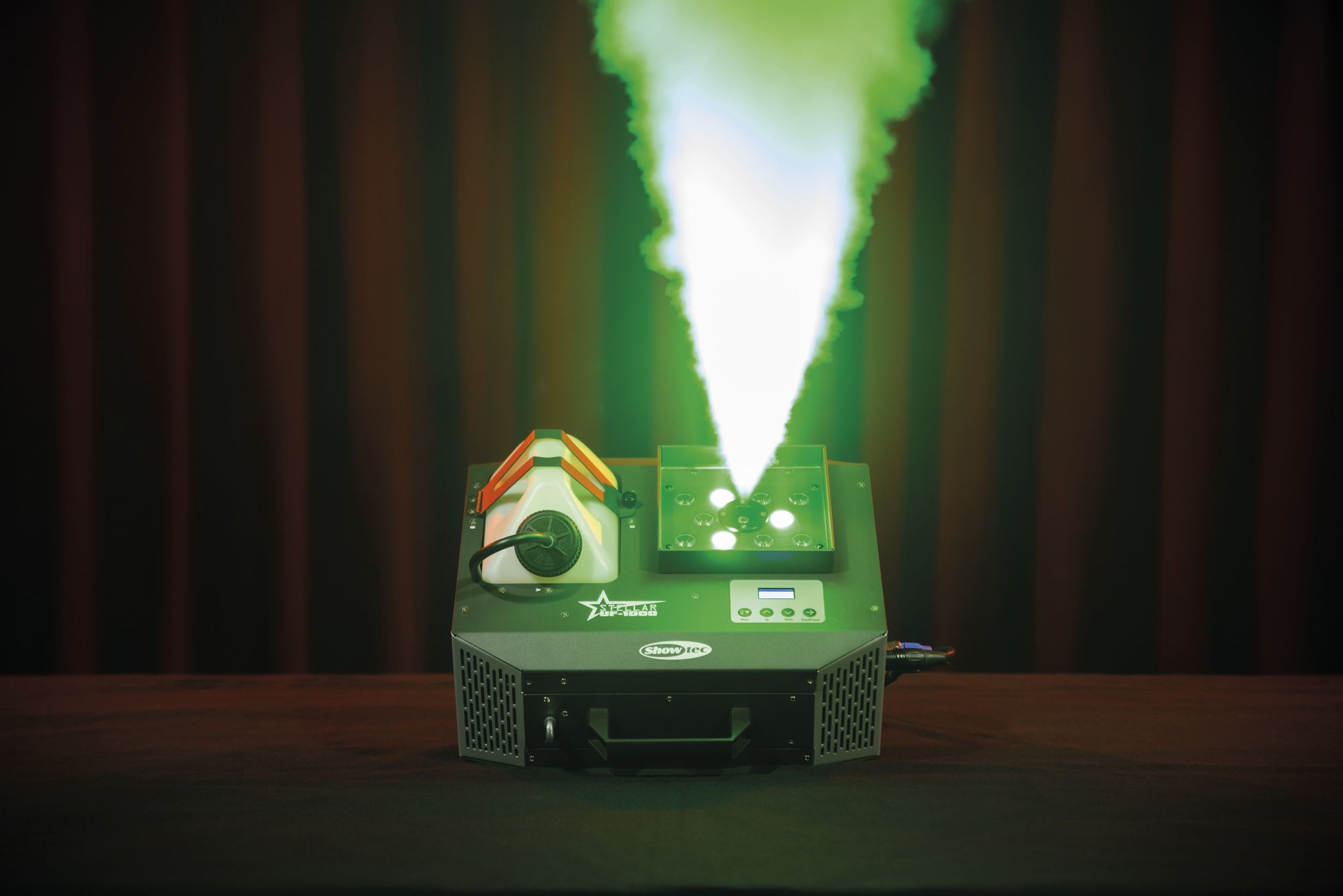 SHOWTEC Stellar UF-1000 Upright Fogger